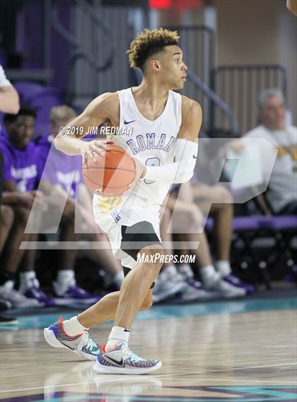Thumbnail 1 in Roman Catholic vs. Vashon (City of Palms Classic) photogallery.