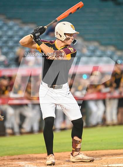 Thumbnail 2 in Salpointe Catholic vs. Flagstaff (AIA 4A Final) photogallery.