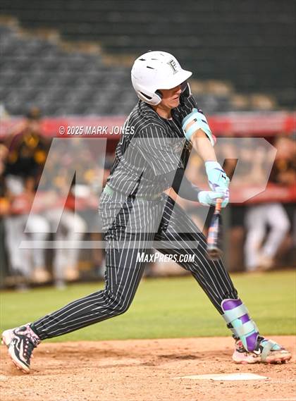 Thumbnail 2 in Salpointe Catholic vs. Flagstaff (AIA 4A Final) photogallery.