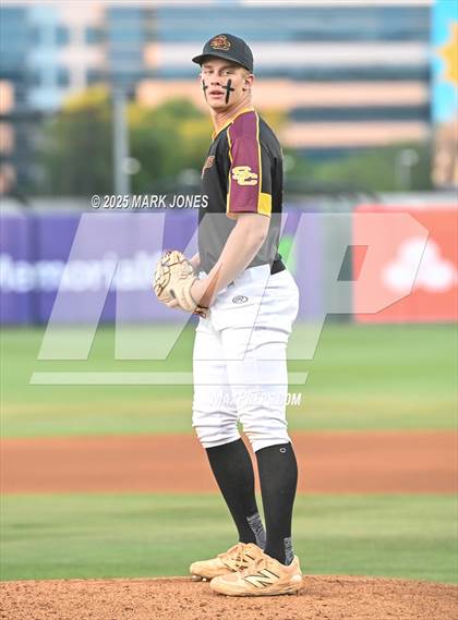 Thumbnail 2 in Salpointe Catholic vs. Flagstaff (AIA 4A Final) photogallery.