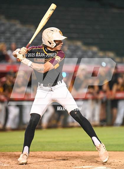 Thumbnail 1 in Salpointe Catholic vs. Flagstaff (AIA 4A Final) photogallery.