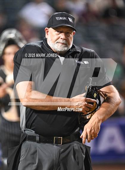 Thumbnail 2 in Salpointe Catholic vs. Flagstaff (AIA 4A Final) photogallery.