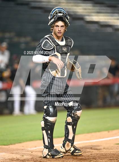 Thumbnail 2 in Salpointe Catholic vs. Flagstaff (AIA 4A Final) photogallery.