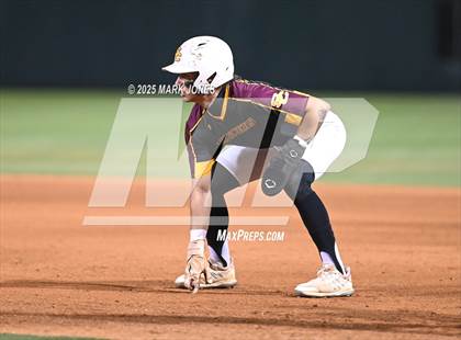 Thumbnail 1 in Salpointe Catholic vs. Flagstaff (AIA 4A Final) photogallery.
