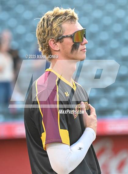 Thumbnail 3 in Salpointe Catholic vs. Flagstaff (AIA 4A Final) photogallery.