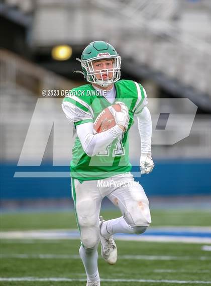 Thumbnail 3 in Seaford vs Locust Valley (NYSPHSAA Division IV Quarterfinal) photogallery.