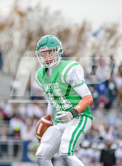 Thumbnail 2 in Seaford vs Locust Valley (NYSPHSAA Division IV Quarterfinal) photogallery.
