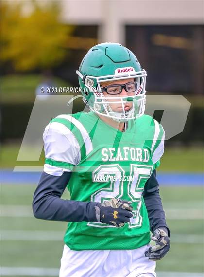 Thumbnail 1 in Seaford vs Locust Valley (NYSPHSAA Division IV Quarterfinal) photogallery.