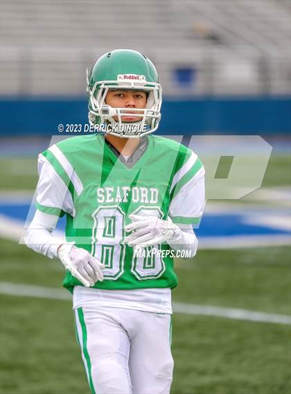 Thumbnail 3 in Seaford vs Locust Valley (NYSPHSAA Division IV Quarterfinal) photogallery.