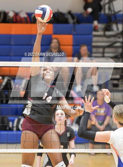 Thumbnail 3 in Hamilton vs. Westwood (Westwood Tournament of Champions) photogallery.