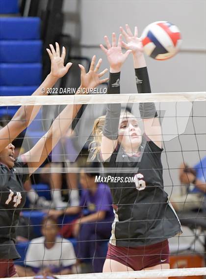 Thumbnail 2 in Hamilton vs. Westwood (Westwood Tournament of Champions) photogallery.