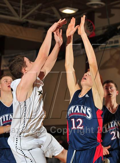 Thumbnail 2 in Xavier Prep vs. Samuel Robertson Canada (MaxPreps Holiday Classic) photogallery.