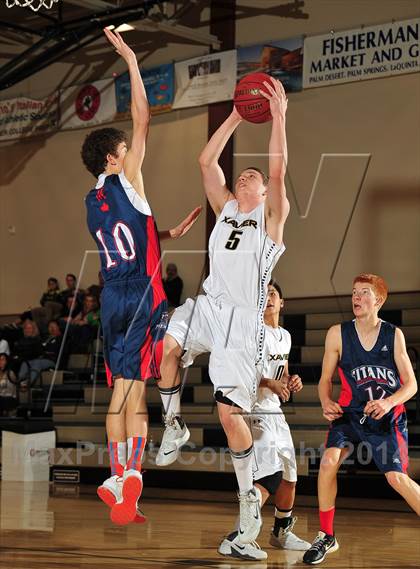Thumbnail 3 in Xavier Prep vs. Samuel Robertson Canada (MaxPreps Holiday Classic) photogallery.
