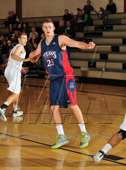 Thumbnail 2 in Xavier Prep vs. Samuel Robertson Canada (MaxPreps Holiday Classic) photogallery.