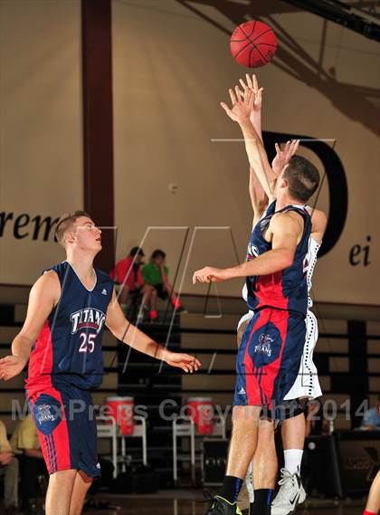 Thumbnail 1 in Xavier Prep vs. Samuel Robertson Canada (MaxPreps Holiday Classic) photogallery.