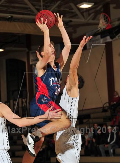 Thumbnail 1 in Xavier Prep vs. Samuel Robertson Canada (MaxPreps Holiday Classic) photogallery.