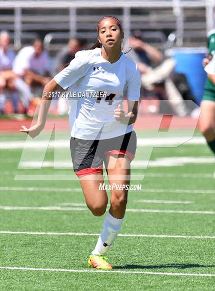 Thumbnail 3 in Mansfield Legacy vs Prosper (UIL 5A Region 2 Semifinal) photogallery.