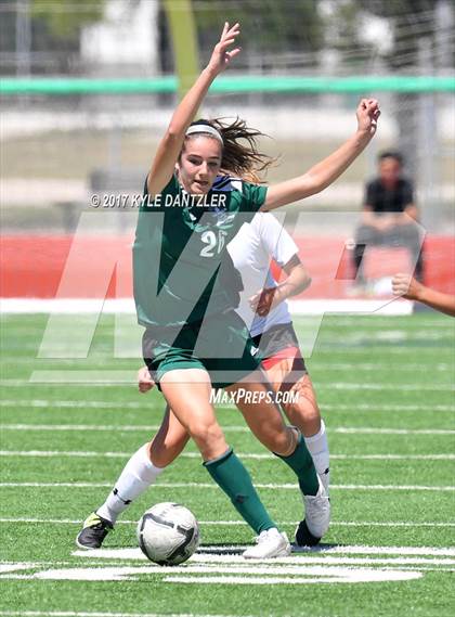 Thumbnail 3 in Mansfield Legacy vs Prosper (UIL 5A Region 2 Semifinal) photogallery.