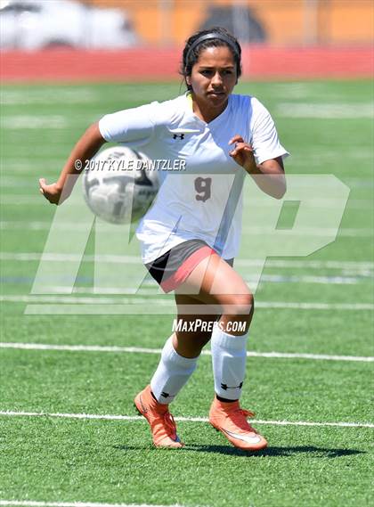 Thumbnail 2 in Mansfield Legacy vs Prosper (UIL 5A Region 2 Semifinal) photogallery.