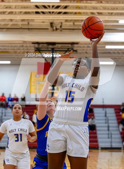 Thumbnail 3 in Connelly School of the Holy Child @ Robinson (Cougar Holiday Classic) photogallery.