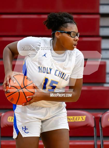 Thumbnail 2 in Connelly School of the Holy Child @ Robinson (Cougar Holiday Classic) photogallery.