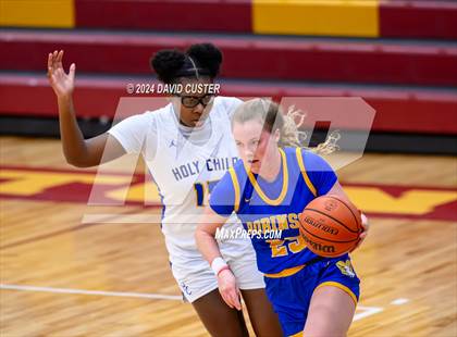 Thumbnail 3 in Connelly School of the Holy Child @ Robinson (Cougar Holiday Classic) photogallery.