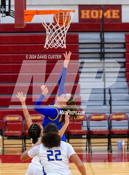 Thumbnail 1 in Connelly School of the Holy Child @ Robinson (Cougar Holiday Classic) photogallery.