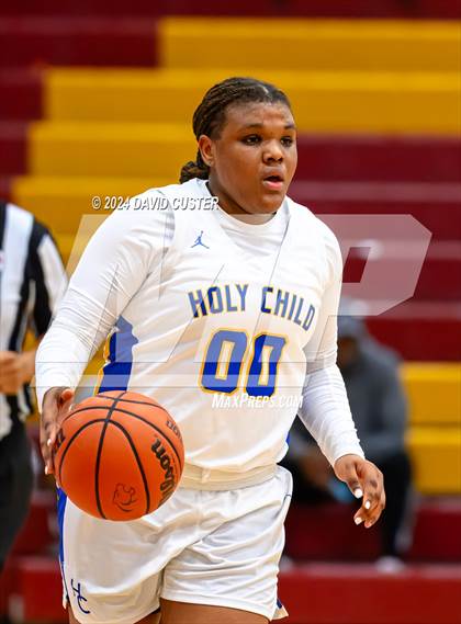 Thumbnail 1 in Connelly School of the Holy Child @ Robinson (Cougar Holiday Classic) photogallery.