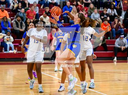 Thumbnail 2 in Connelly School of the Holy Child @ Robinson (Cougar Holiday Classic) photogallery.