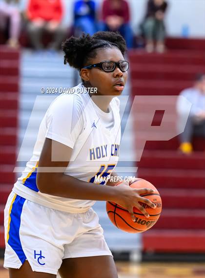 Thumbnail 3 in Connelly School of the Holy Child @ Robinson (Cougar Holiday Classic) photogallery.