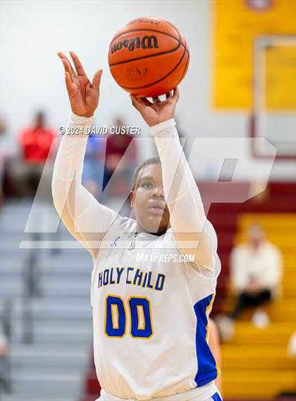 Thumbnail 3 in Connelly School of the Holy Child @ Robinson (Cougar Holiday Classic) photogallery.