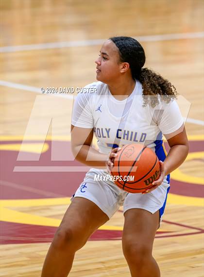 Thumbnail 1 in Connelly School of the Holy Child @ Robinson (Cougar Holiday Classic) photogallery.