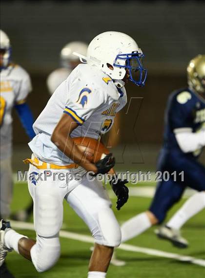 Thumbnail 1 in Dallas Jesuit vs Samuell photogallery.