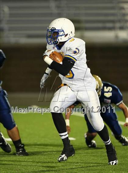 Thumbnail 1 in Dallas Jesuit vs Samuell photogallery.