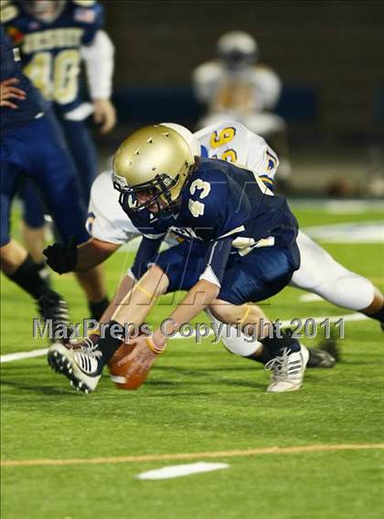 Thumbnail 1 in Dallas Jesuit vs Samuell photogallery.