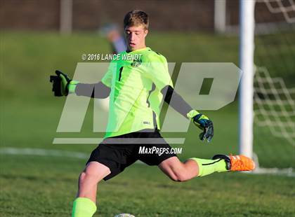 Thumbnail 3 in D'Evelyn vs. Standley Lake photogallery.