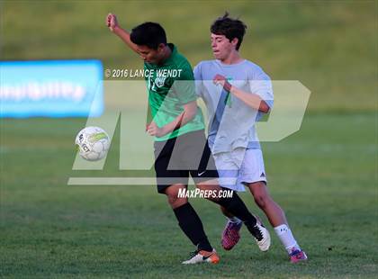 Thumbnail 2 in D'Evelyn vs. Standley Lake photogallery.