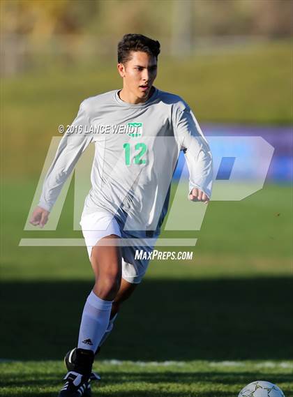 Thumbnail 3 in D'Evelyn vs. Standley Lake photogallery.