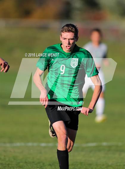 Thumbnail 2 in D'Evelyn vs. Standley Lake photogallery.