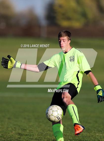 Thumbnail 1 in D'Evelyn vs. Standley Lake photogallery.
