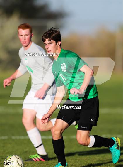 Thumbnail 3 in D'Evelyn vs. Standley Lake photogallery.