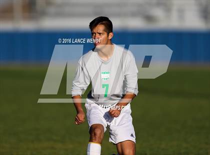 Thumbnail 2 in D'Evelyn vs. Standley Lake photogallery.