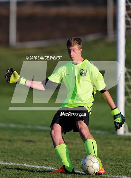 Thumbnail 1 in D'Evelyn vs. Standley Lake photogallery.