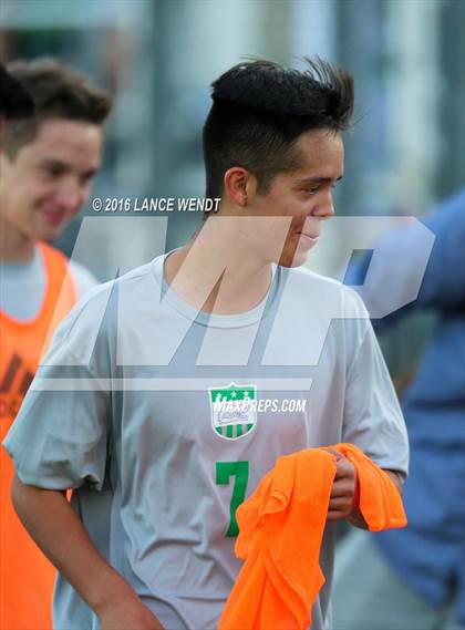 Thumbnail 3 in D'Evelyn vs. Standley Lake photogallery.
