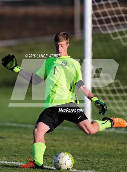 Thumbnail 3 in D'Evelyn vs. Standley Lake photogallery.