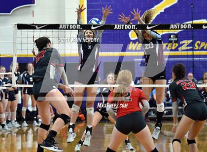 Thumbnail 3 in Assumption vs. Mater Dei (Durango Fall Classic) photogallery.