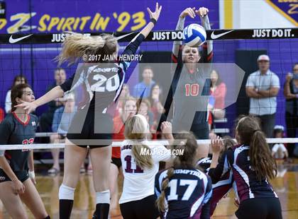 Thumbnail 2 in Assumption vs. Mater Dei (Durango Fall Classic) photogallery.