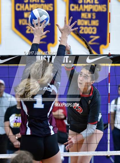 Thumbnail 2 in Assumption vs. Mater Dei (Durango Fall Classic) photogallery.