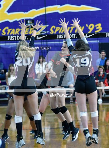 Thumbnail 1 in Assumption vs. Mater Dei (Durango Fall Classic) photogallery.