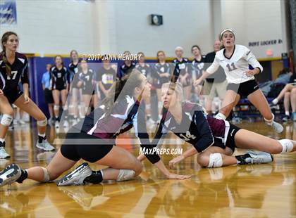 Thumbnail 2 in Assumption vs. Mater Dei (Durango Fall Classic) photogallery.